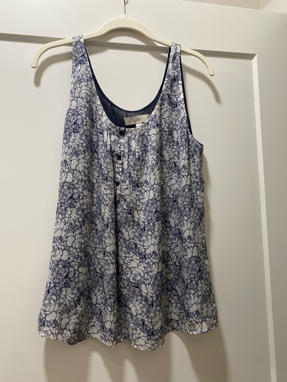 LOFT Navy & White Floral Button-Front Tank